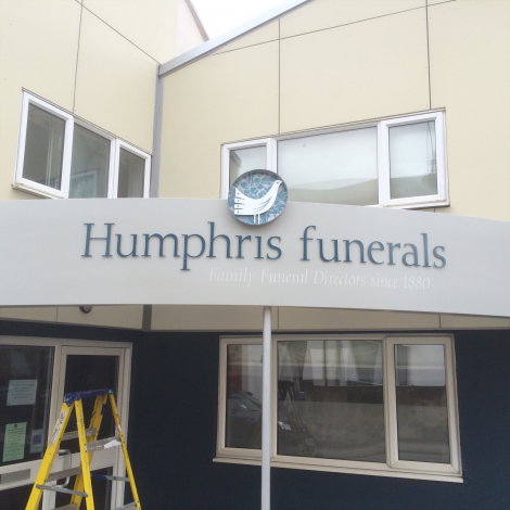 Humphris funerals signage installation